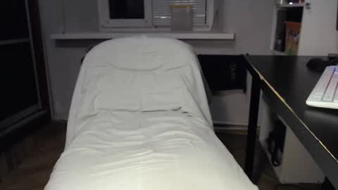 Snapshot of miluegin chatting on March 10, 6:35 pm Noah online show from March 10, 6:35 pm