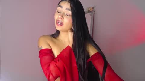 Mily Ortiz online show from September 27, 4:23 pm