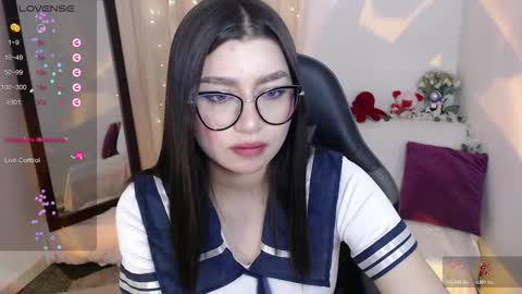 Snapshot of mily_thomson_b chatting on March 8, 2:04 am Mily online show from March 8, 2:04 am