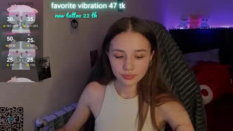 Snapshot of milyamess chatting on November 30, 6:45 pm Emily online show from November 30, 6:45 pm