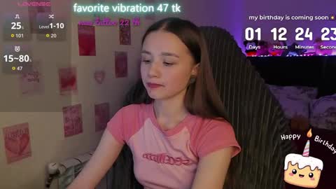 Snapshot of milyamess chatting on April 23, 8:35 am Emily online show from April 23, 8:35 am