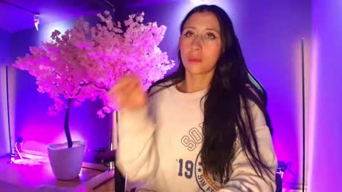 Milly  online show from October 6, 12:24 pm