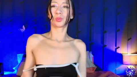 Milly  online show from October 19, 1:23 pm