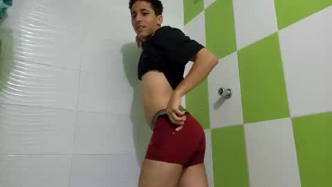 mimachotede20 online show from April 18, 4:27 am