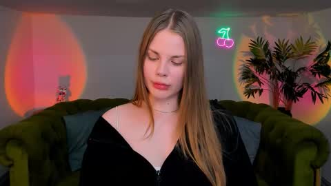 Snapshot of mimicass chatting on September 25, 7:12 am Kelly online show from September 25, 7:12 am