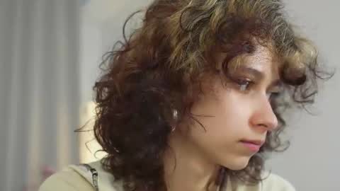 Snapshot of mimilicks chatting on October 13, 7:30 am IRIS online show from October 13, 7:30 am