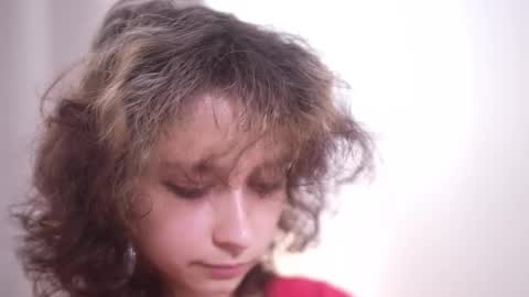 Snapshot of mimilicks chatting on October 17, 9:12 am IRIS online show from October 17, 9:12 am