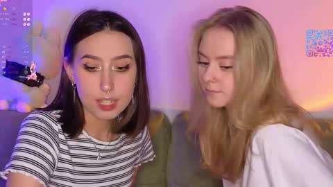 MilaBlack and  StacyBlonde Today unboxing Lovens OMG online show from March 12, 8:04 pm