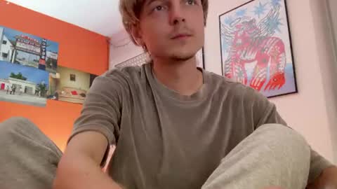 Snapshot of mimiro12 chatting on July 1, 9:11 am mimiro12 online show from July 1, 9:11 am