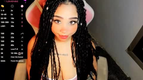 Snapshot of mimirodriguezz chatting on March 11, 12:44 am mimirodriguezz online show from March 11, 12:44 am