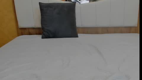 Snapshot of mimixo99 chatting on October 23, 7:34 pm mimixo99 online show from October 23, 7:34 pm