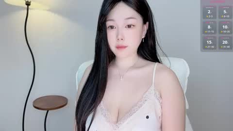 mimmouo online show from February 11, 4:39 am