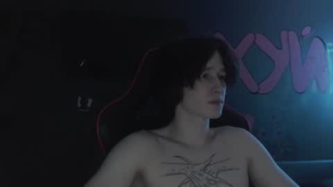 Max online show from October 7, 1:36 am