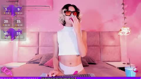 Minji online show from September 29, 6:35 pm