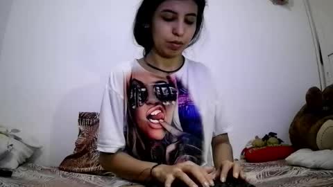 mina smith online show from February 19, 5:14 am