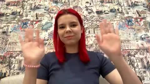 Snapshot of mindipedley chatting on February 16, 7:04 am Mila online show from February 16, 7:04 am