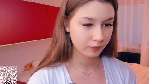 Snapshot of minditrelles chatting on November 15, 7:16 am Mindi online show from November 15, 7:16 am