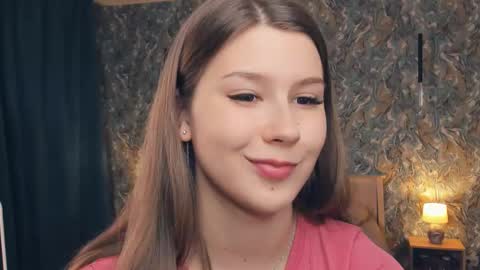 Snapshot of minditrelles chatting on November 26, 7:09 am Mindi online show from November 26, 7:09 am