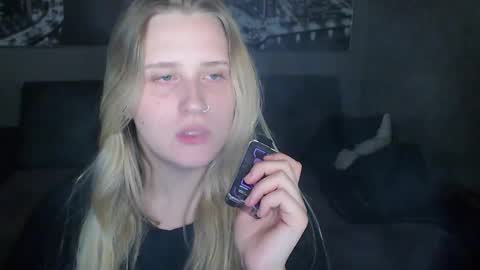 Snapshot of mindiys chatting on December 15, 3:02 am Mindiys online show from December 15, 3:02 am