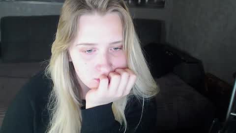 Snapshot of mindiys chatting on December 19, 11:03 pm Mindiys online show from December 19, 11:03 pm