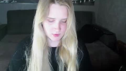 Snapshot of mindiys chatting on December 20, 2:08 am Mindiys online show from December 20, 2:08 am