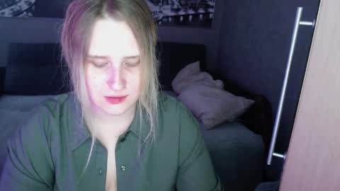 Snapshot of mindiys chatting on December 29, 7:17 am Mindiys online show from December 29, 7:17 am