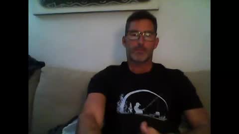 Snapshot of mindthestep chatting on February 3, 8:35 pm MIND online show from February 3, 8:35 pm