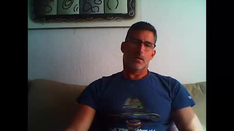 Snapshot of mindthestep chatting on April 6, 9:32 am MIND online show from April 6, 9:32 am
