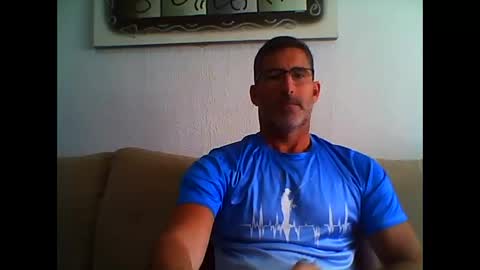 Snapshot of mindthestep chatting on April 28, 10:42 am MIND online show from April 28, 10:42 am