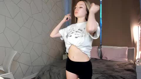 Allice online show from February 12, 1:44 am