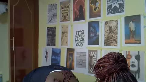 mini_karee online show from March 20, 8:52 am