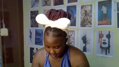 mini_karee online show from April 5, 9:17 am