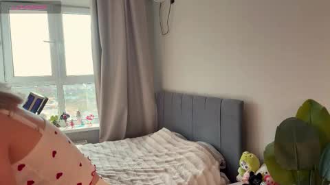 Cleo online show from September 25, 1:04 pm