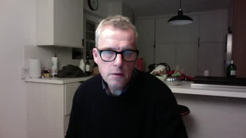 Snapshot of minimalmix47 chatting on January 18, 2:03 am Galanordic online show from January 18, 2:03 am