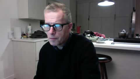 Snapshot of minimalmix47 chatting on January 18, 5:31 am Galanordic online show from January 18, 5:31 am