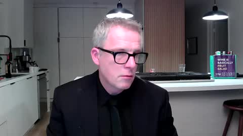 Snapshot of minimalmix47 chatting on January 25, 5:18 am Galanordic online show from January 25, 5:18 am