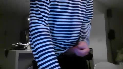 Snapshot of minimalmix47 chatting on February 10, 7:47 am Galanordic online show from February 10, 7:47 am