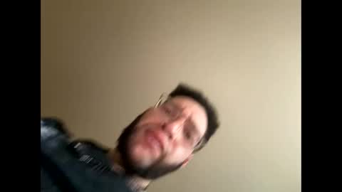 Snapshot of minimoose1003 chatting on April 2, 9:34 pm minimoose1003 online show from April 2, 9:34 pm