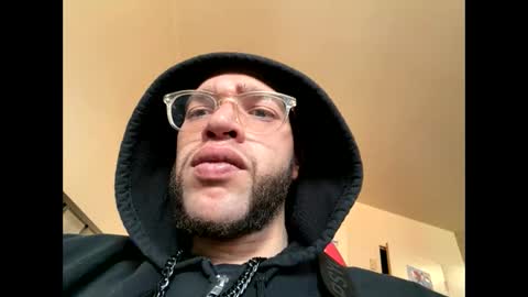 Snapshot of minimoose1003 chatting on April 3, 10:08 pm minimoose1003 online show from April 3, 10:08 pm