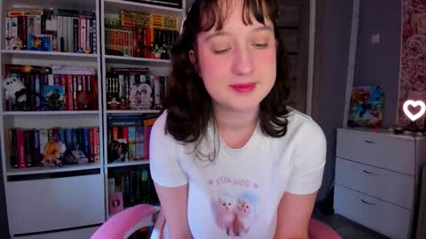 Snapshot of minionkaaa chatting on November 11, 4:45 am Ariana online show from November 11, 4:45 am