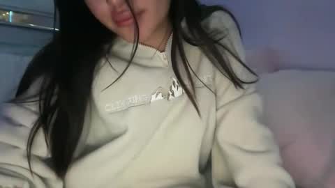 Snapshot of minji88 chatting on March 4, 9:37 am minji88 online show from March 4, 9:37 am