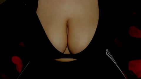 Snapshot of minka0 chatting on January 29, 9:17 pm minka0 online show from January 29, 9:17 pm