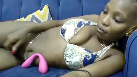 Snapshot of minlavine chatting on March 27, 8:26 am minlavine online show from March 27, 8:26 am