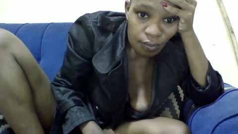Snapshot of minlavine chatting on May 19, 5:03 am minlavine online show from May 19, 5:03 am