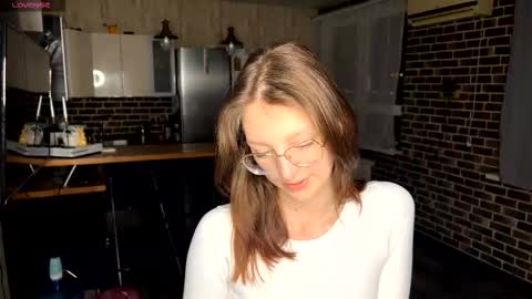 Snapshot of minmee chatting on March 21, 4:10 pm Asti online show from March 21, 4:10 pm