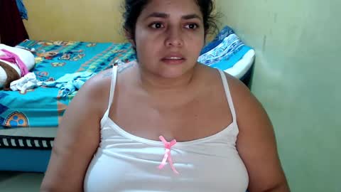 Snapshot of minnie_bbw69 chatting on September 21, 4:25 am Andrea online show from September 21, 4:25 am