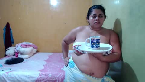 Snapshot of minnie_bbw69 chatting on October 12, 3:27 am Andrea online show from October 12, 3:27 am