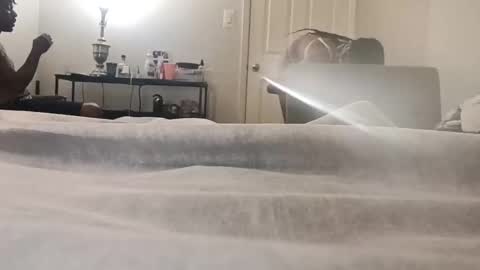 Snapshot of minniehunney chatting on April 8, 10:15 am minniehunney online show from April 8, 10:15 am