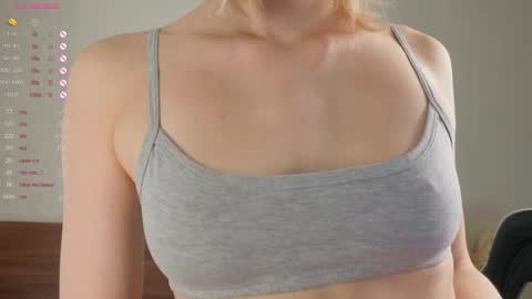 Snapshot of minnietammy chatting on September 10, 1:27 am Mary  is here 3 My favorite patterns 77143222321Try my private online show from September 10, 1:27 am