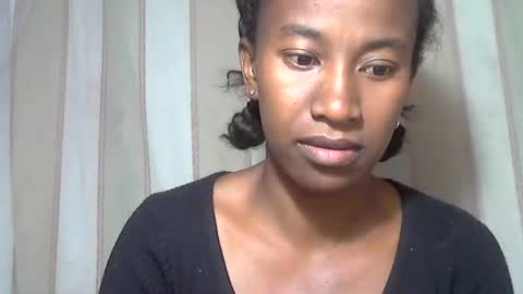 minouch211907 online show from November 21, 2:43 am